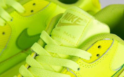 img-http://www.manda.io/wp-content/uploads/2015/08/lime-green-nike-400x250.jpg